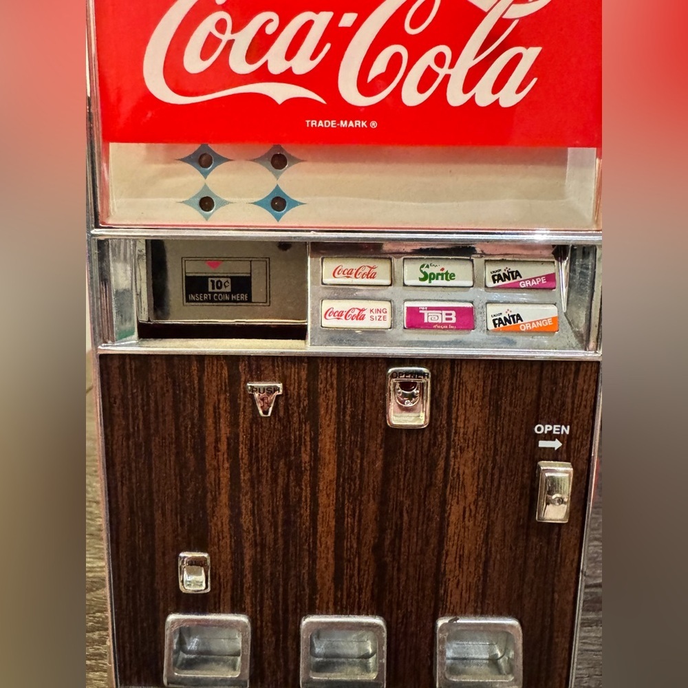 Vintage Coca Cola Mini Vending Machine 1996 Vendo Musical Bank Lights Retro - Picture 2 of 7